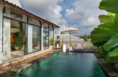 Spacious 4-Bedroom Joglo-Style Villa with Private Pool and Rooftop Rice Field View in Canggu - Yearly Rental