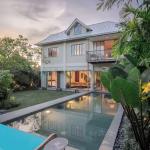 Stunning 4 Bedrooms Villa with Spacious Garden in Umalas - Monthly Rental