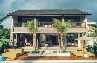 Tropical 3-Bedroom Villa with Private Pool and Spacious Garden in Ubud - Yearly Rental