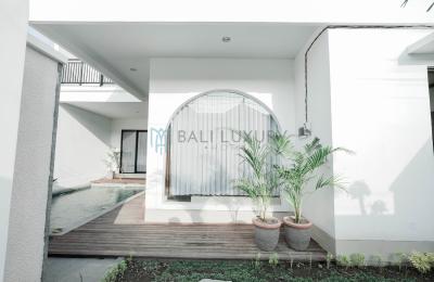 Modern Minimalist 3-Bedroom Villa in Dalung - Monthly Rental