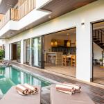 Charming 3-Bedroom Villa with Pool Lounge in Tumbak Bayuh - Yearly Rental