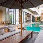 Charming 3-Bedroom Villa with Pool Lounge in Tumbak Bayuh - Monthly Rental