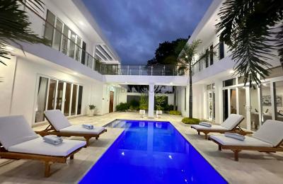 Luxury 4-Bedroom Modern Villa in Tumbak Bayuh - Monthly Rental