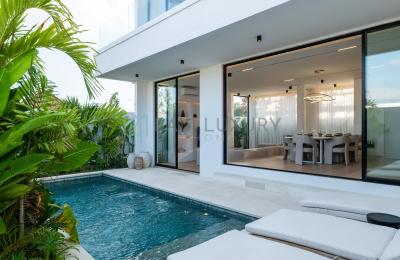 Luxury 3-Bedroom Villa with Private Pool, Rooftop Terrace, Private Sauna and Ice Bath in Ungasan - Leasehold