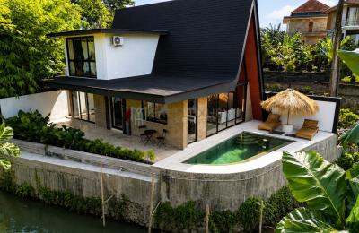 Modern 2-Bedroom Villa with Private Pool and Rice Field View in Tumbak Bayuh - Monthly Rental