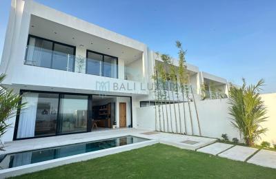 Modern 2-Bedroom Villa with Private Pool and Garden in Tumbak Bayuh - Monthly Rental
