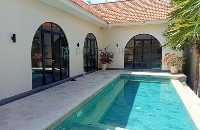 Modern 3-Bedroom Unfurnished Villa with Private Pool and Rooftop Terrace in Tumbak Bayuh - Yearly Rental